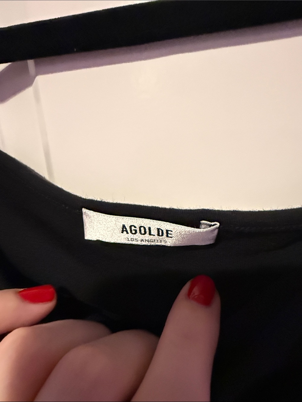 Agolde black off the shoulder tshirt - Picture 2 of 4